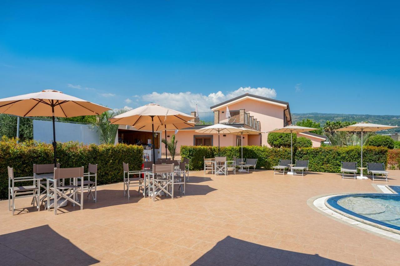 Il Giardino Country Holiday With Pool Таормина Экстерьер фото