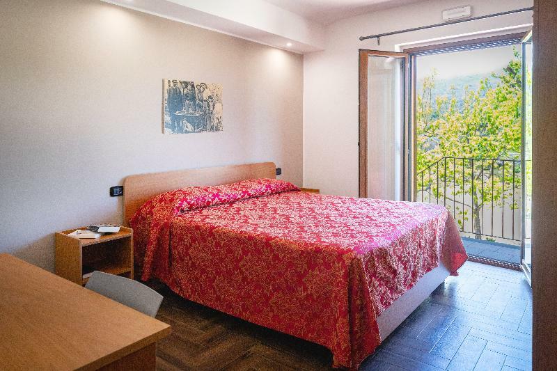 Il Giardino Country Holiday With Pool Таормина Экстерьер фото